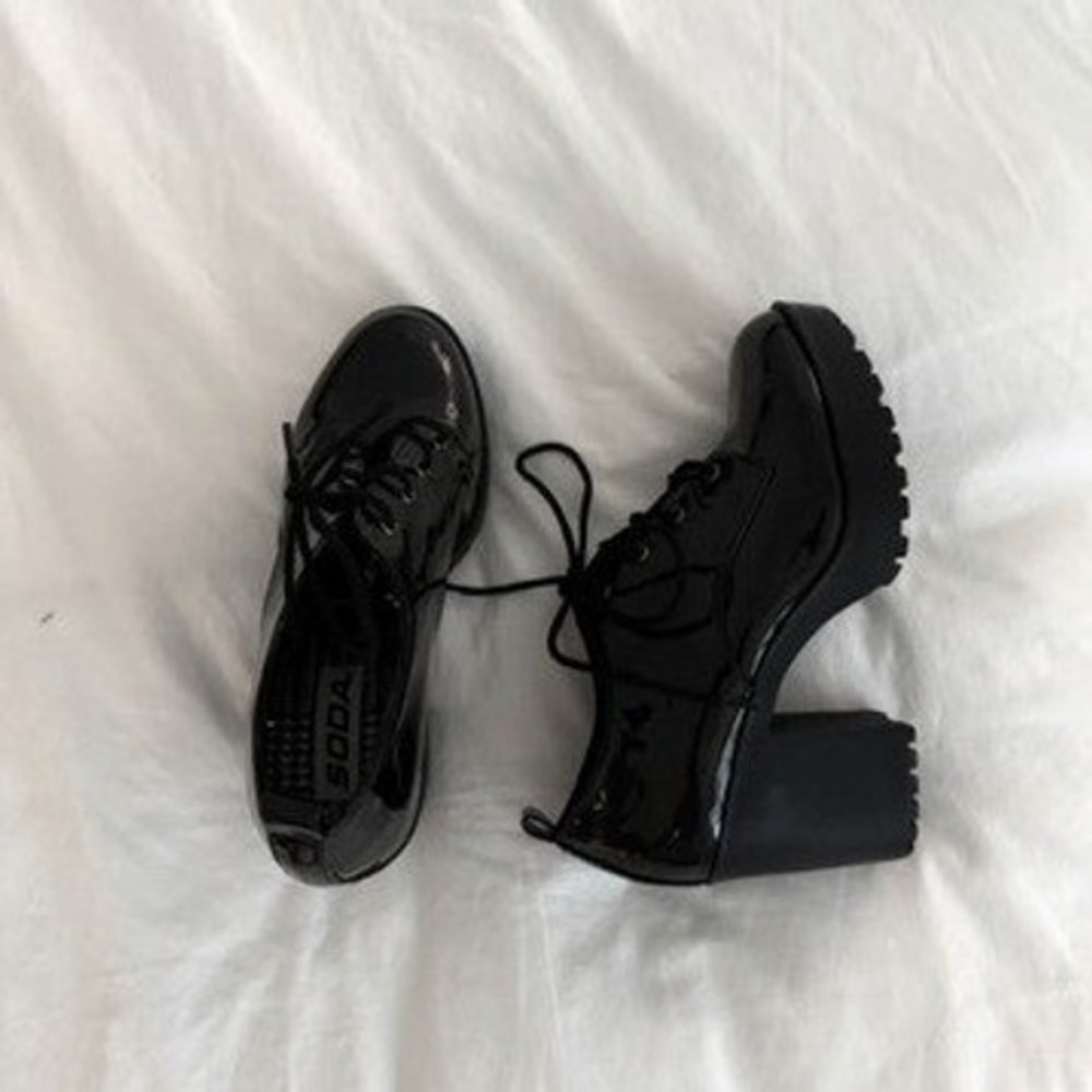 Soda Platform Heeled Oxfords Womens Black Patent Lace Up Chunky Lug Sole Shoes
